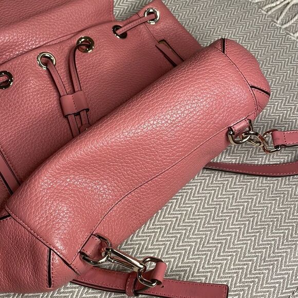 - Michael Kors Large Riley Pebbled Leather Backpack With Matching Wallet - Picture 6 of 15